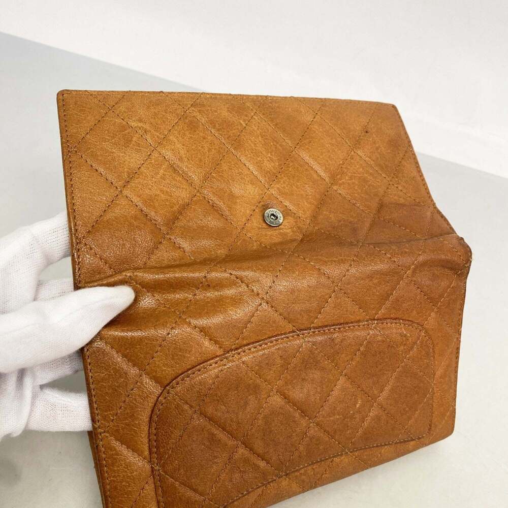 CHANEL Leather Wallet - Picture 7 of 9